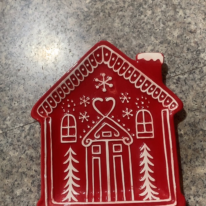 陶瓷红色陶瓷房子盘子 