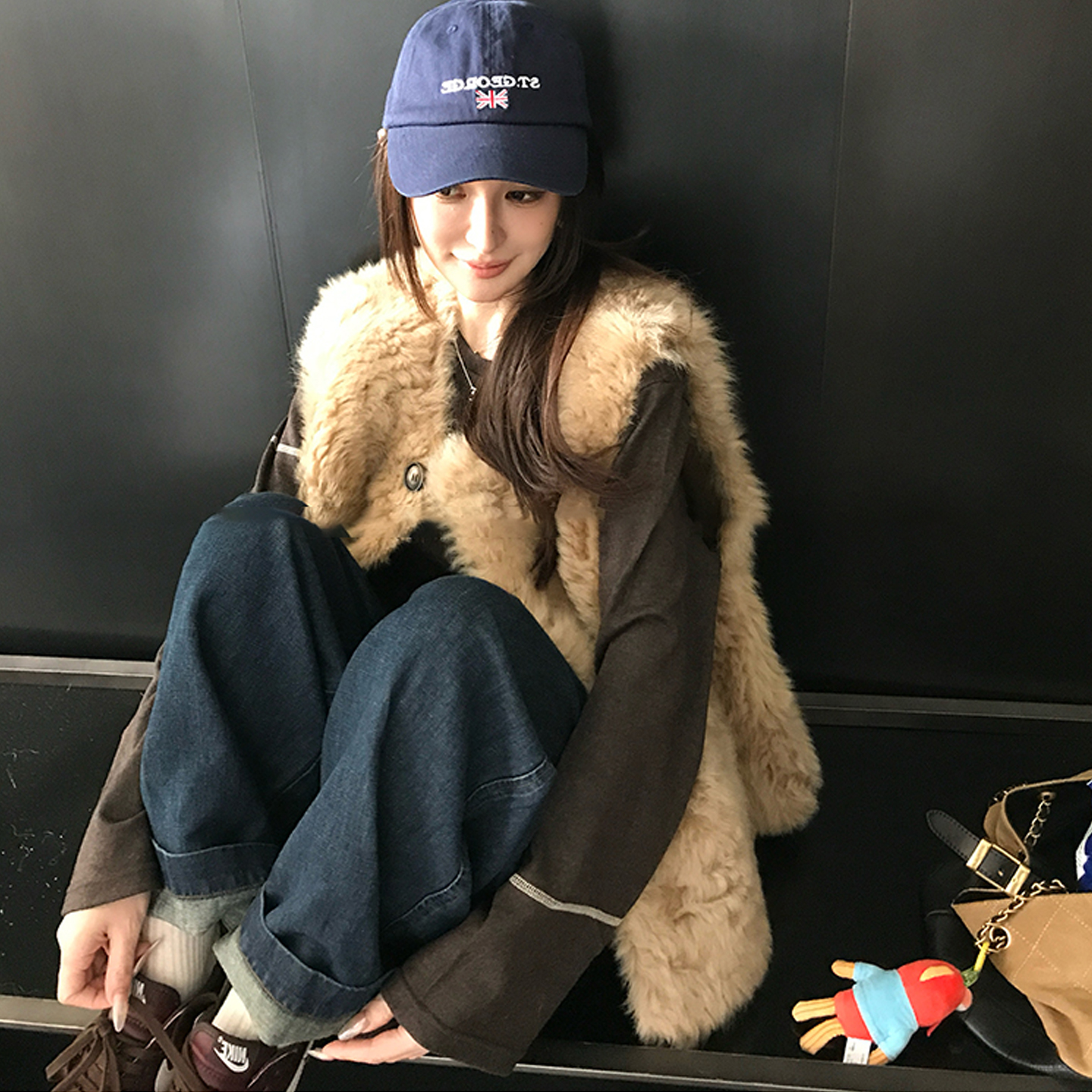 欧尼马甲2025秋冬年轻款毛毛外套女皮毛一体短款羊羔毛绒背心