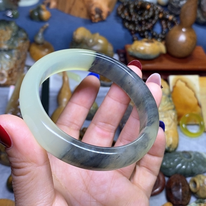 蛇纹石玉59.5口特价未镶嵌