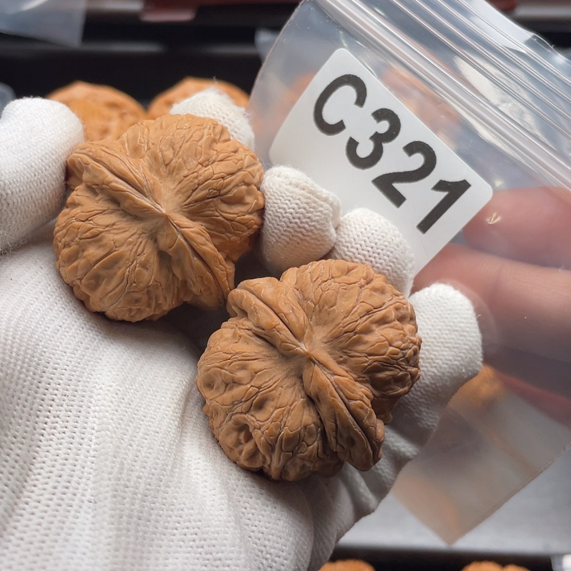 【闪购商品】文玩核桃吊坠C321全品元宝40