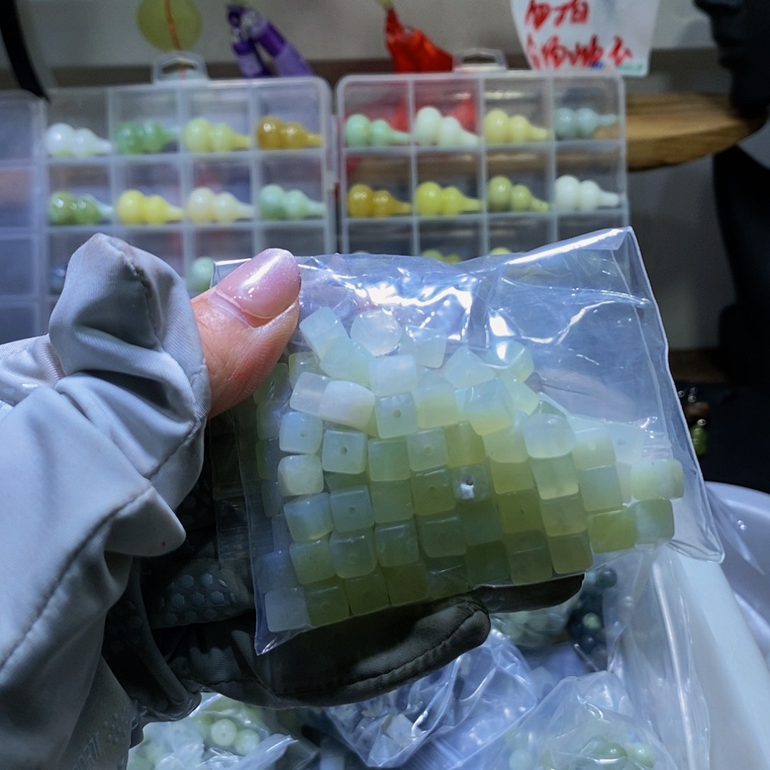 蛇纹石玉未镶嵌其他297
