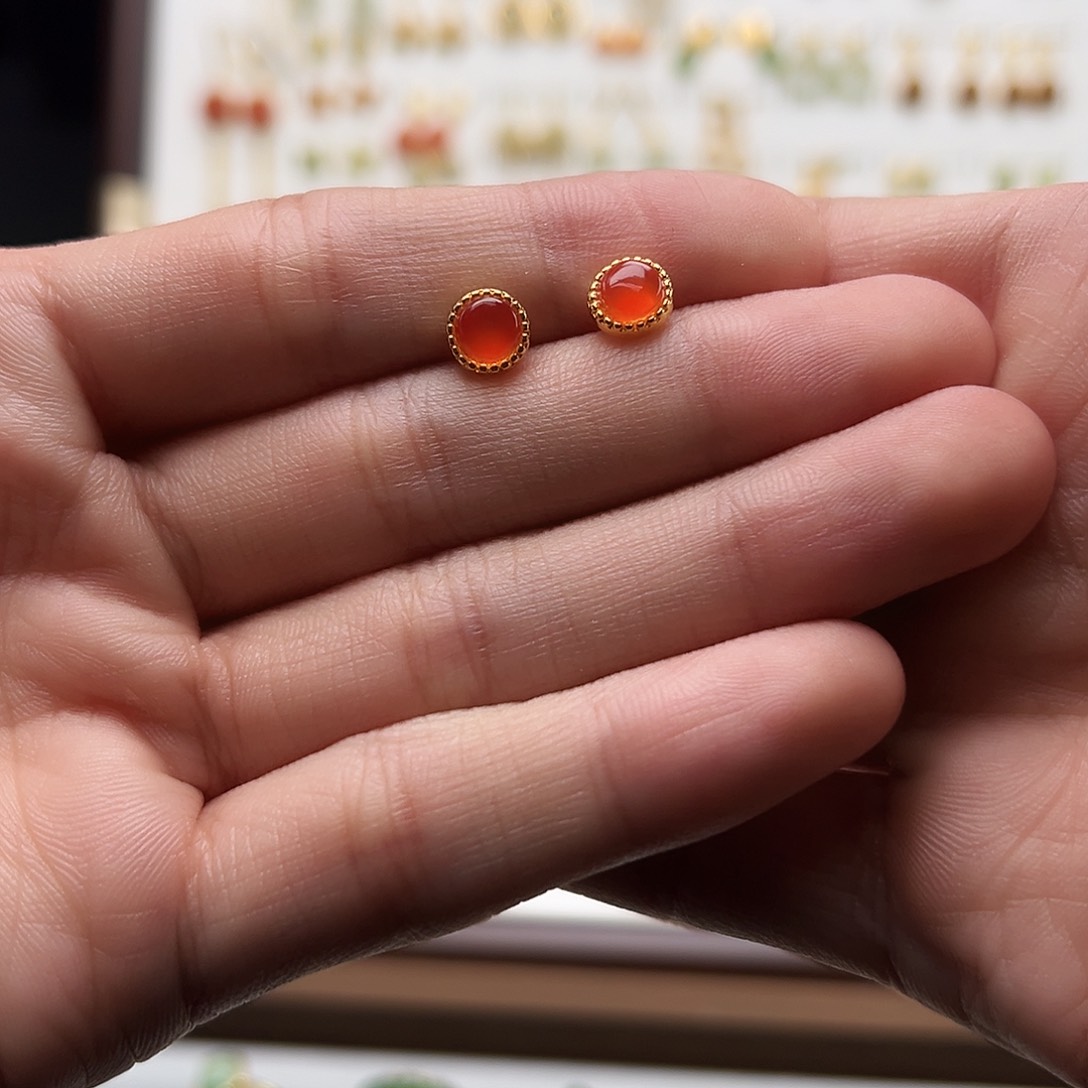 银S925镀金镶嵌和田玉耳饰