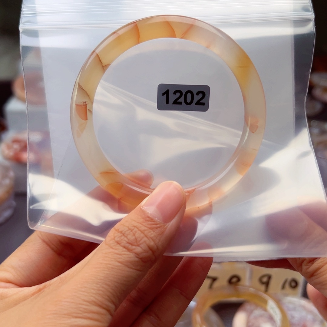 玛瑙/玉髓手镯未镶嵌娇****娇