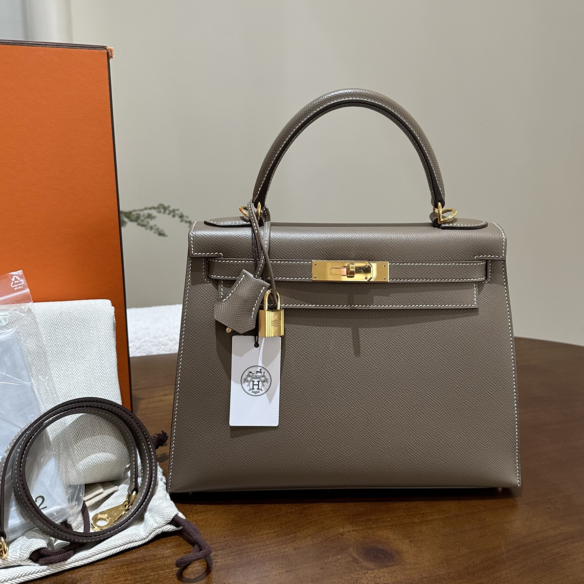 99新 Hermes/爱马仕 Kelly28大象灰D刻 US562031