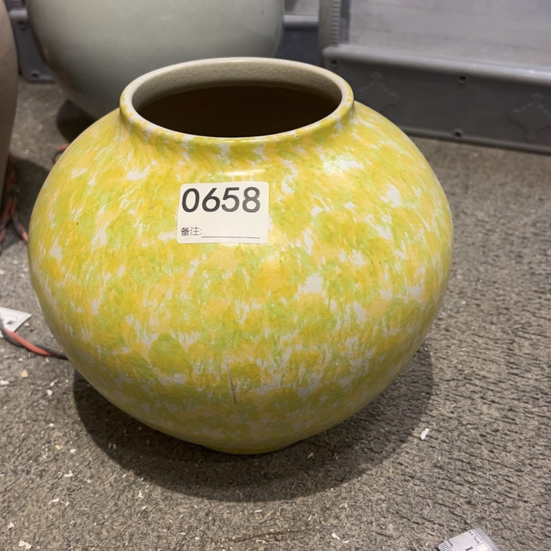 瓷片0658微瑕福利价无孔的，