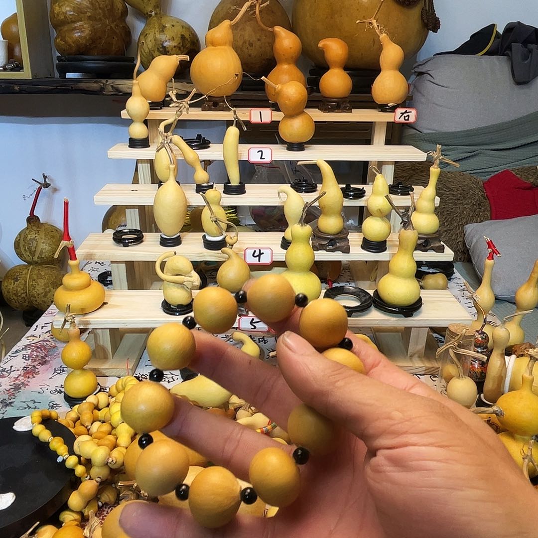 L***S回家来咯哦咯摸摸