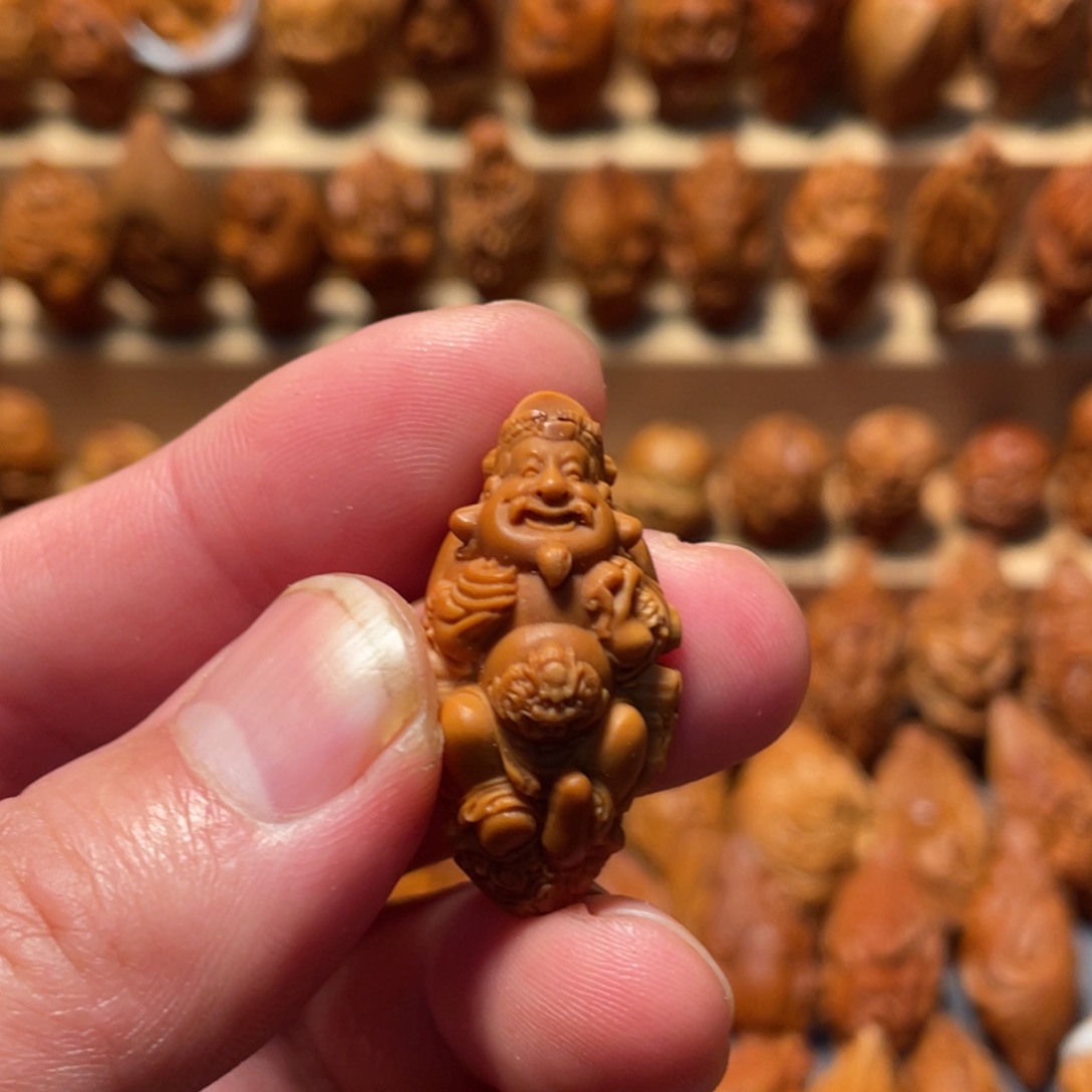 橄榄核手串/手链龙财神