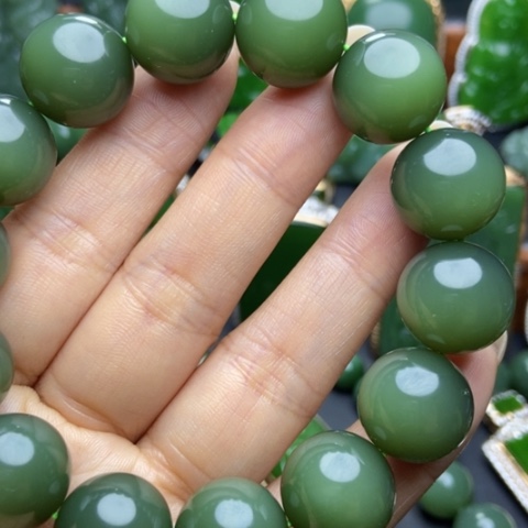 和田玉（碧玉）未镶嵌颈饰