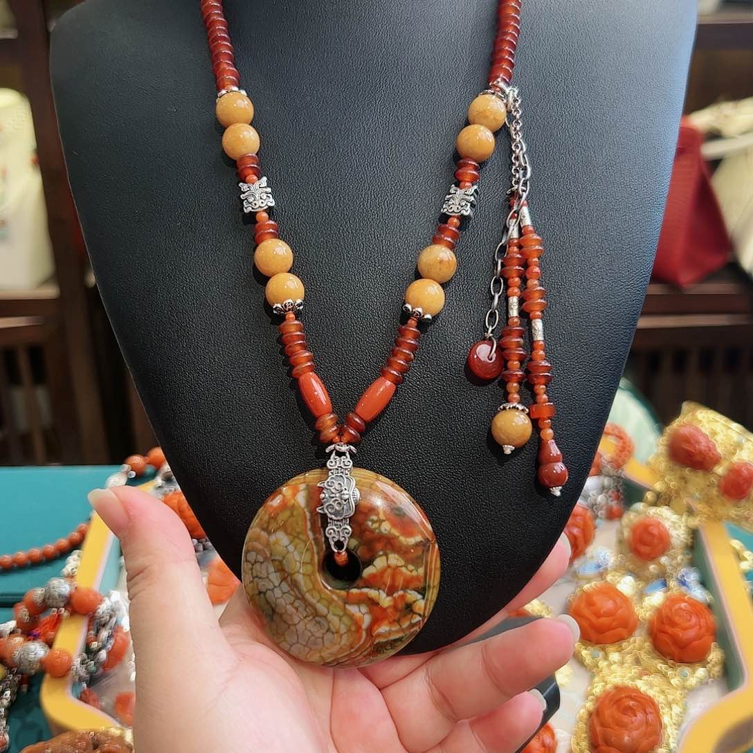 玛瑙/玉髓颈饰未镶嵌古风