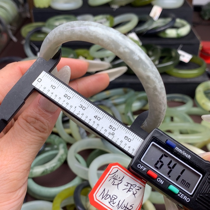 蛇纹石玉手镯未镶嵌719