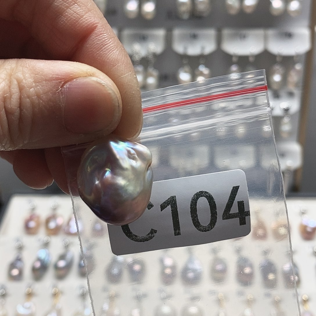 淡水珍珠吊坠(赠链)未镶嵌