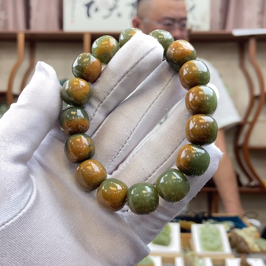 透闪石质玉未镶嵌手链