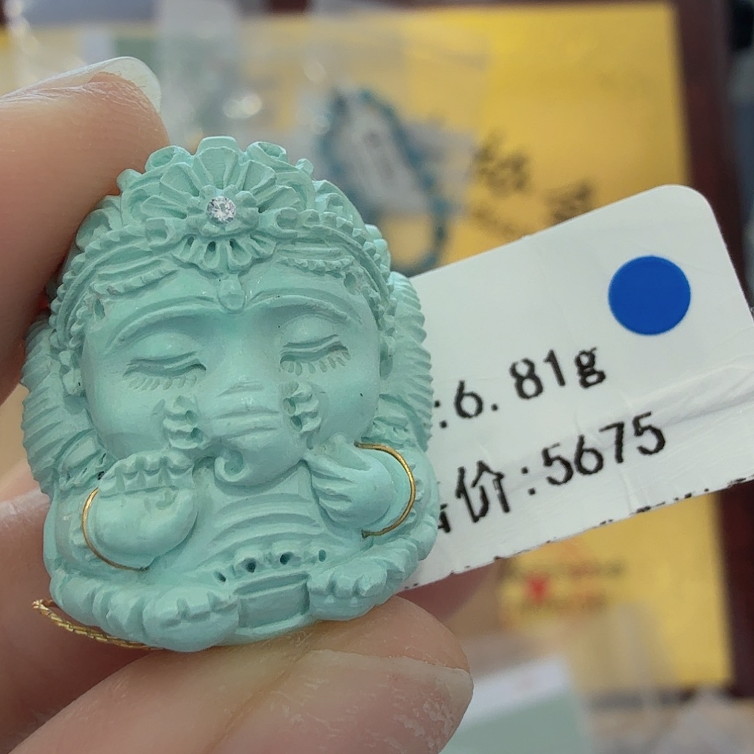 绿松石未镶嵌珠宝奇石