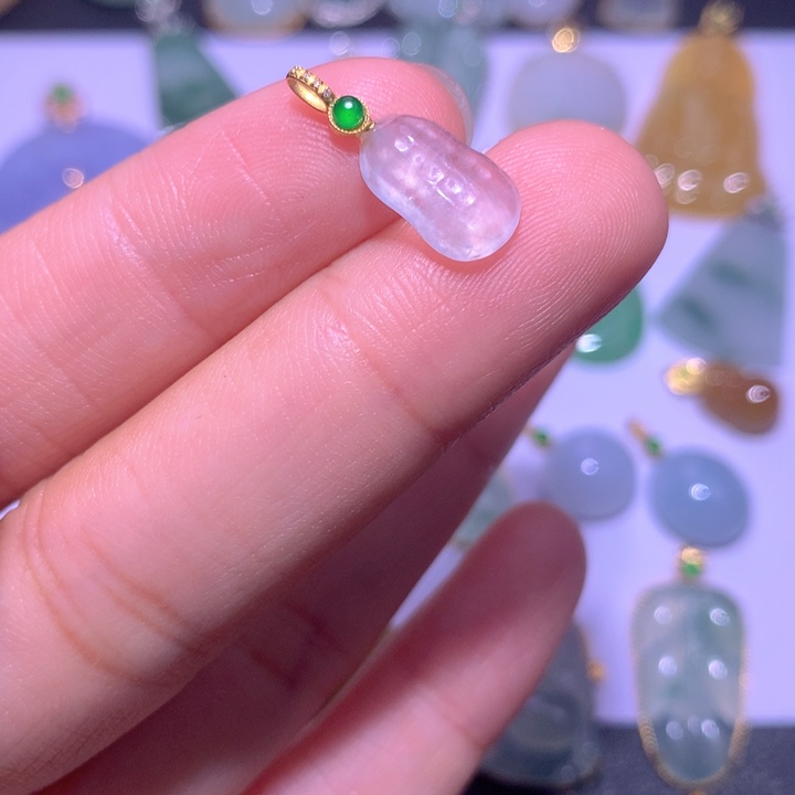 颈饰18K金镶嵌翡翠翡翠