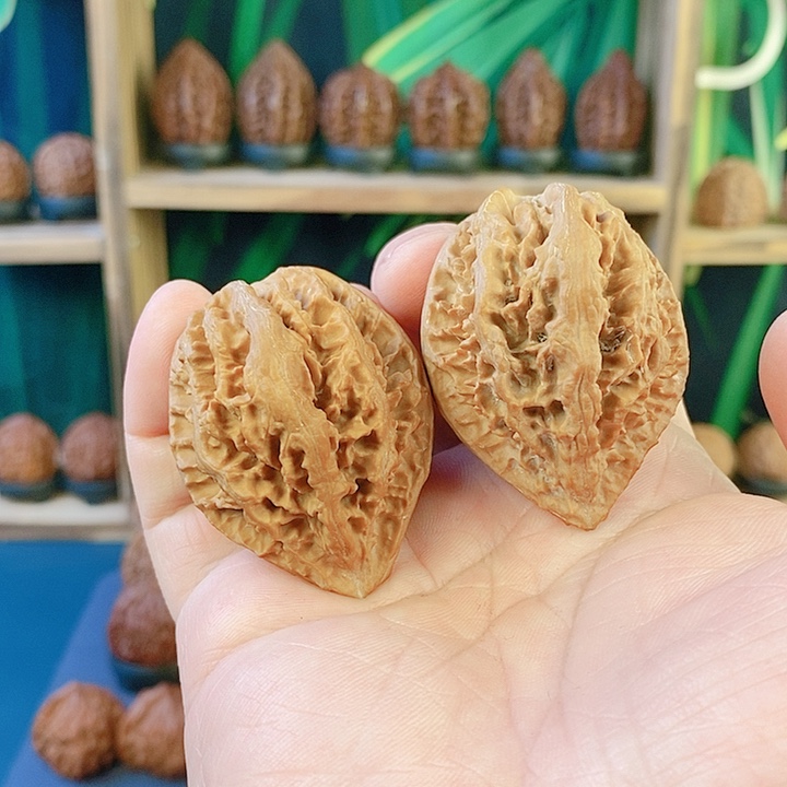 文玩核桃吊坠螭龙40肚