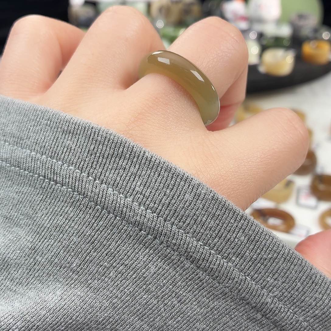 和田玉未镶嵌戒指S40一口糖圆条18.4