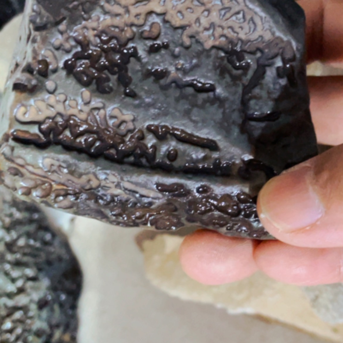 【闪购商品】新疆天宝石细胞舍利硅化铁泥石工艺品碧玺（处理）甜*-