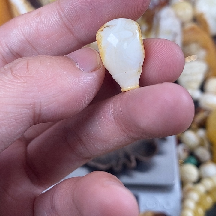 琥珀未镶嵌珠宝奇石我