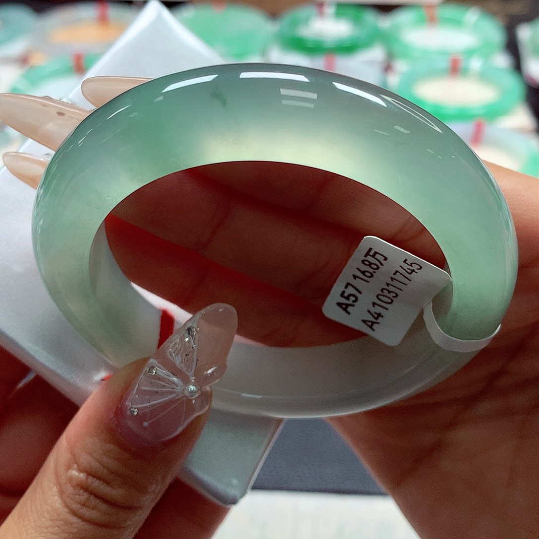 翡翠手镯未镶嵌（68号）65