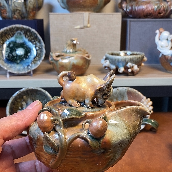 瓷片我们的确是一个人的