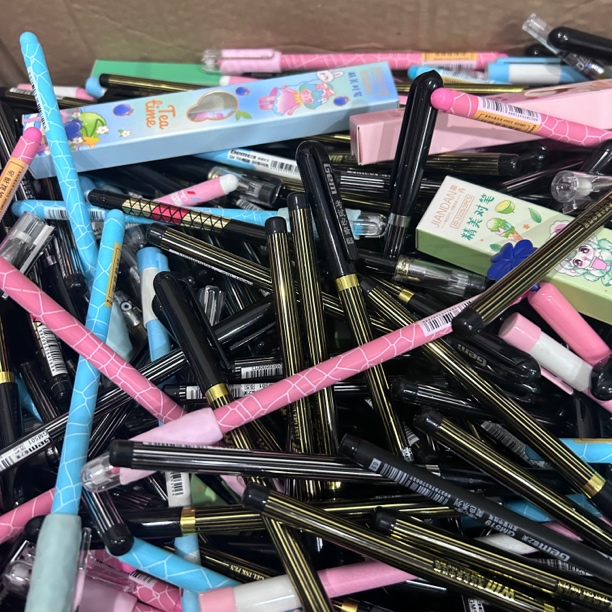 【只当笔杆卖】歌之美知简丹中性笔笔杆学生文具特价处理