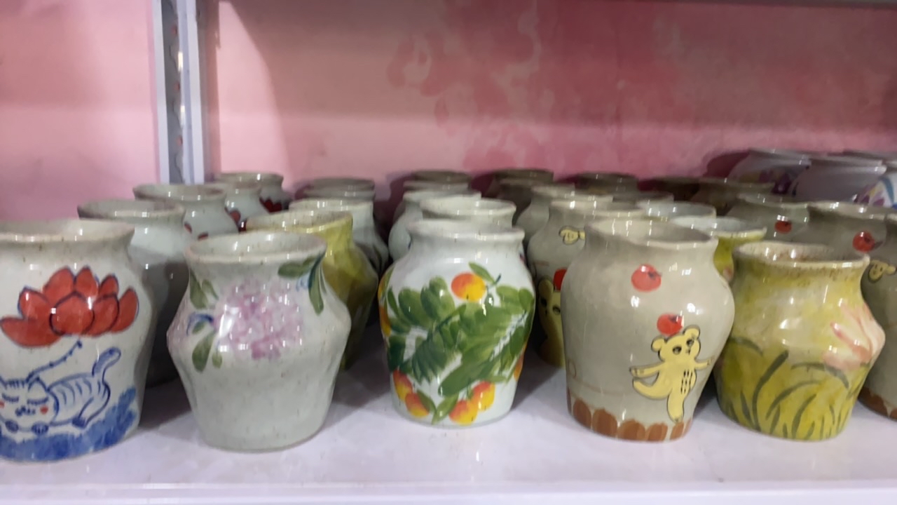 景德镇陶瓷手绘小花瓶不指定花色