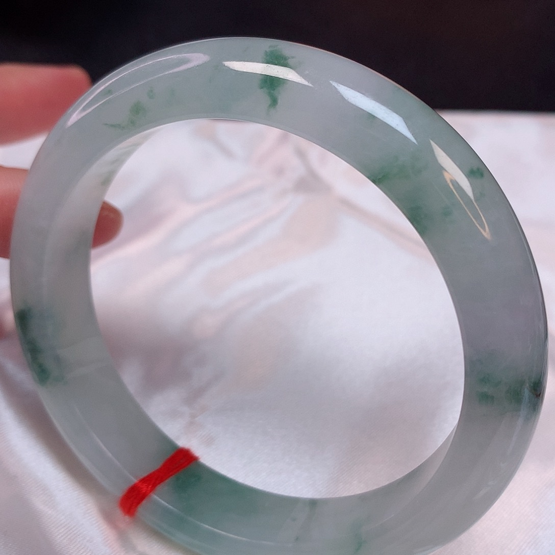 翡翠手镯未镶嵌60 翡翠手镯