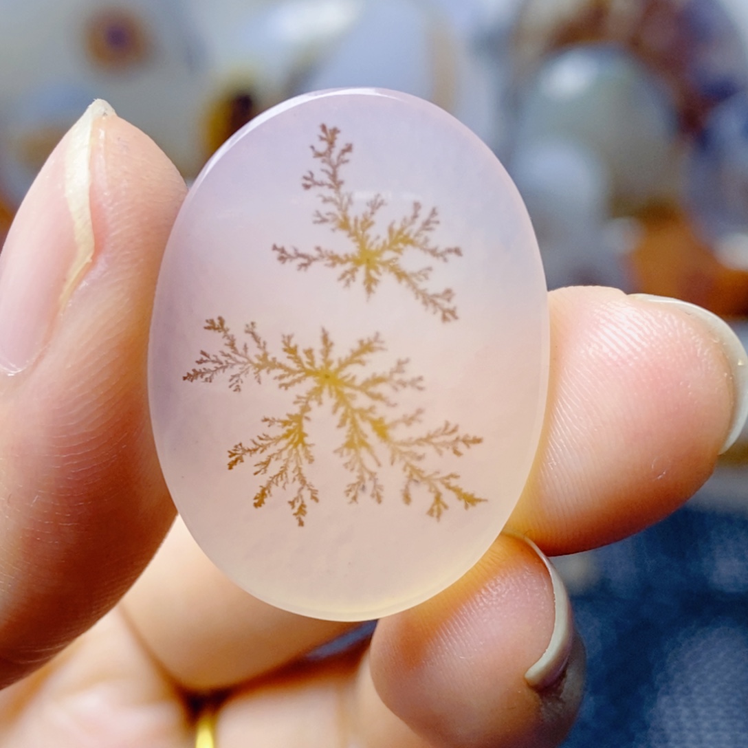 追***影玛瑙/玉髓未镶嵌珠宝奇石