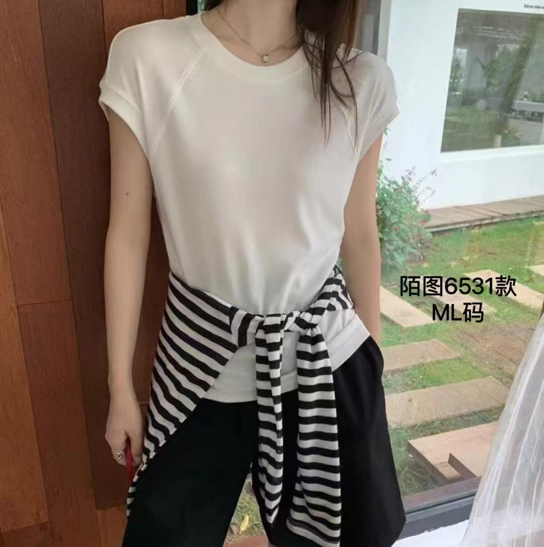 小孟~新款圆领简约显瘦短袖T恤6531