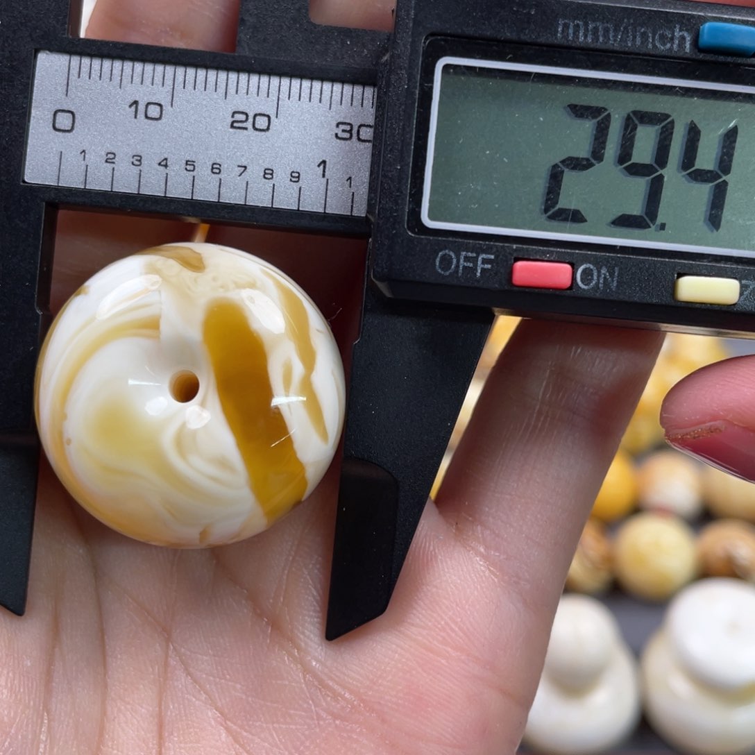 琥珀裸石未镶嵌琥珀蜜蜡