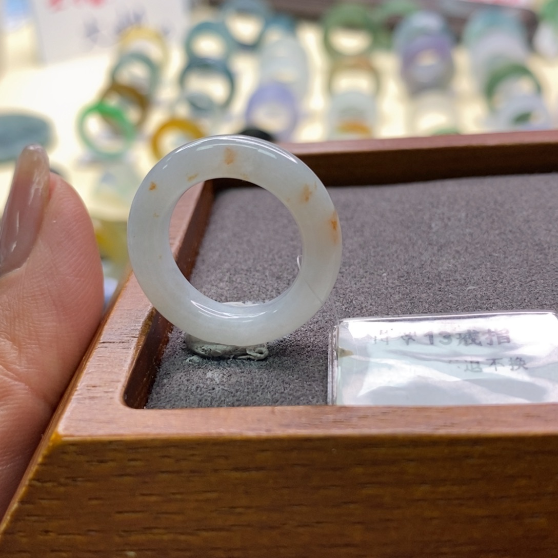 翡翠戒指未镶嵌戒指