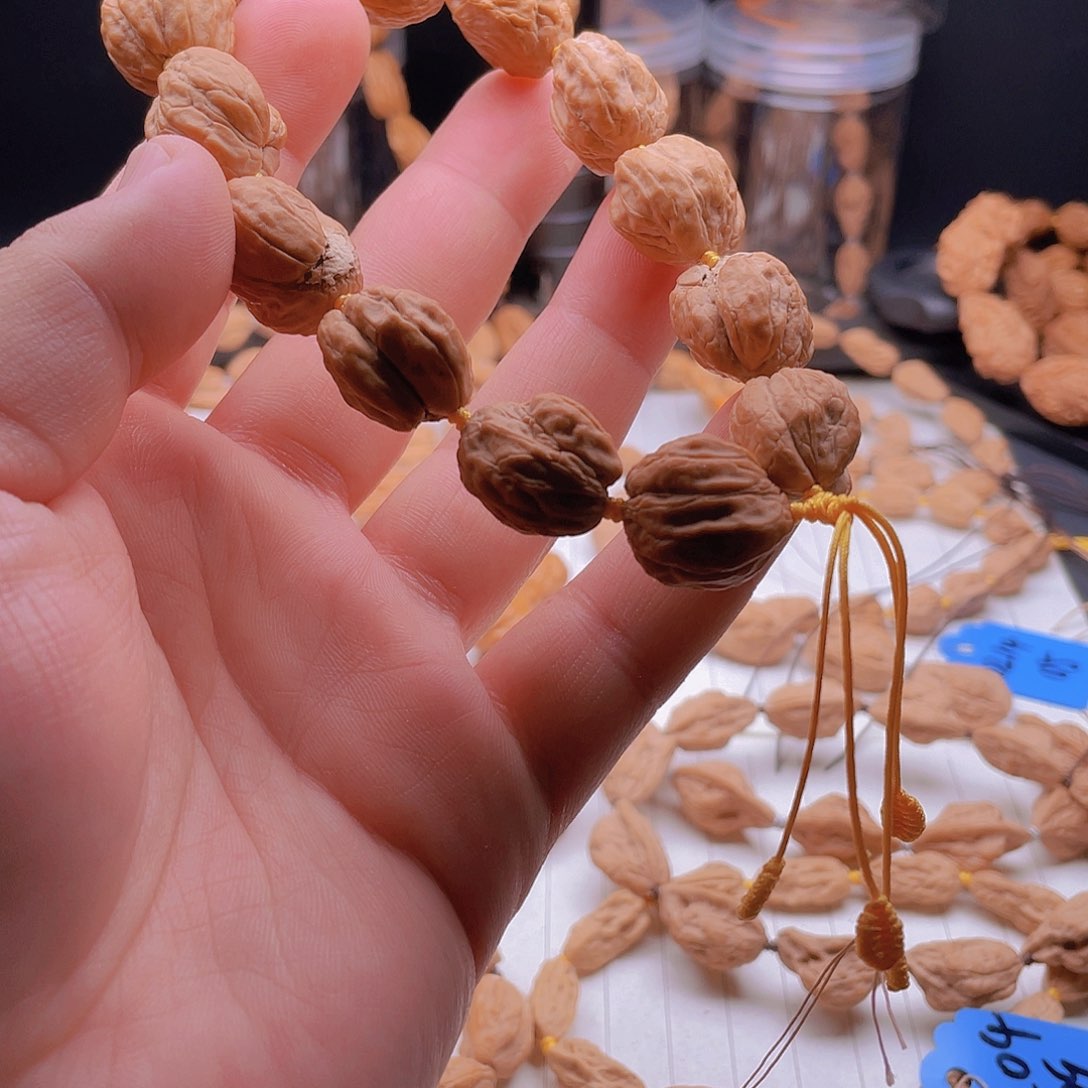 文玩核桃吊坠老****张10小白狮子