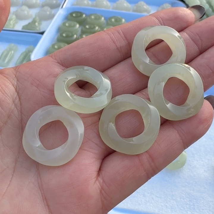 和田玉未镶嵌颈饰多样性发货拍一发一23眼睛