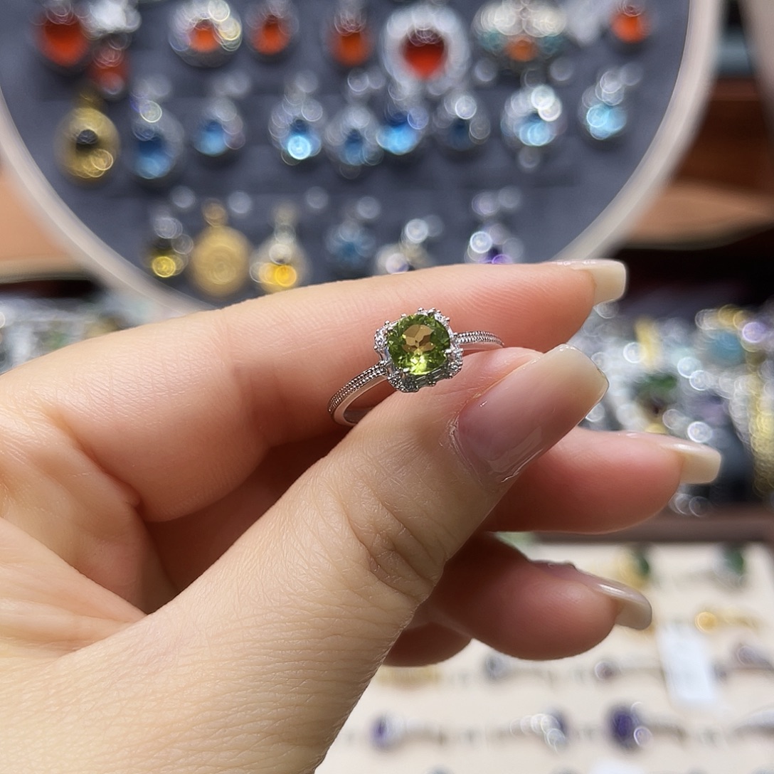 银S925镶嵌戒指橄榄石