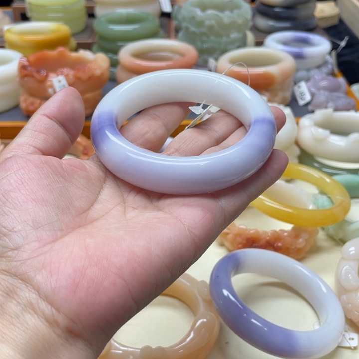 未镶嵌石英岩玉珠宝奇石爱**露