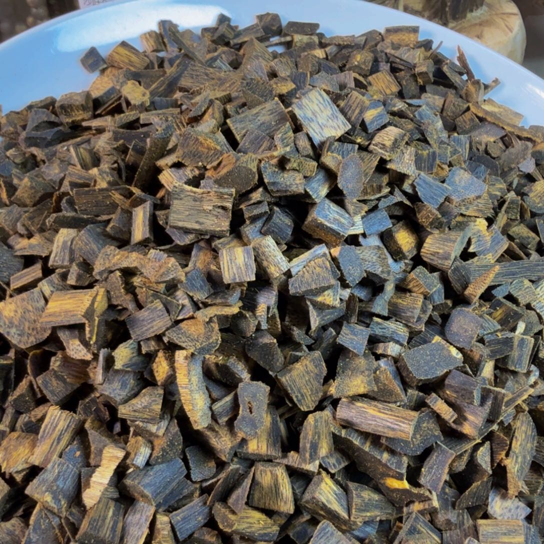 阳***阳沉香碎屑沉香绿奇楠莺歌绿沉水米粒100g