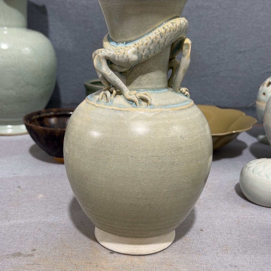 用***8陶摆件建宁窑盘龙瓶