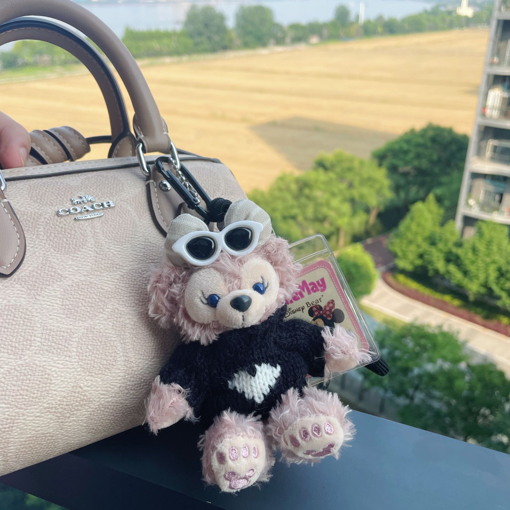 雪莉玫挂件钥匙扣达菲小件饰品小众生日礼物女生小ck蔻驰女包挂件