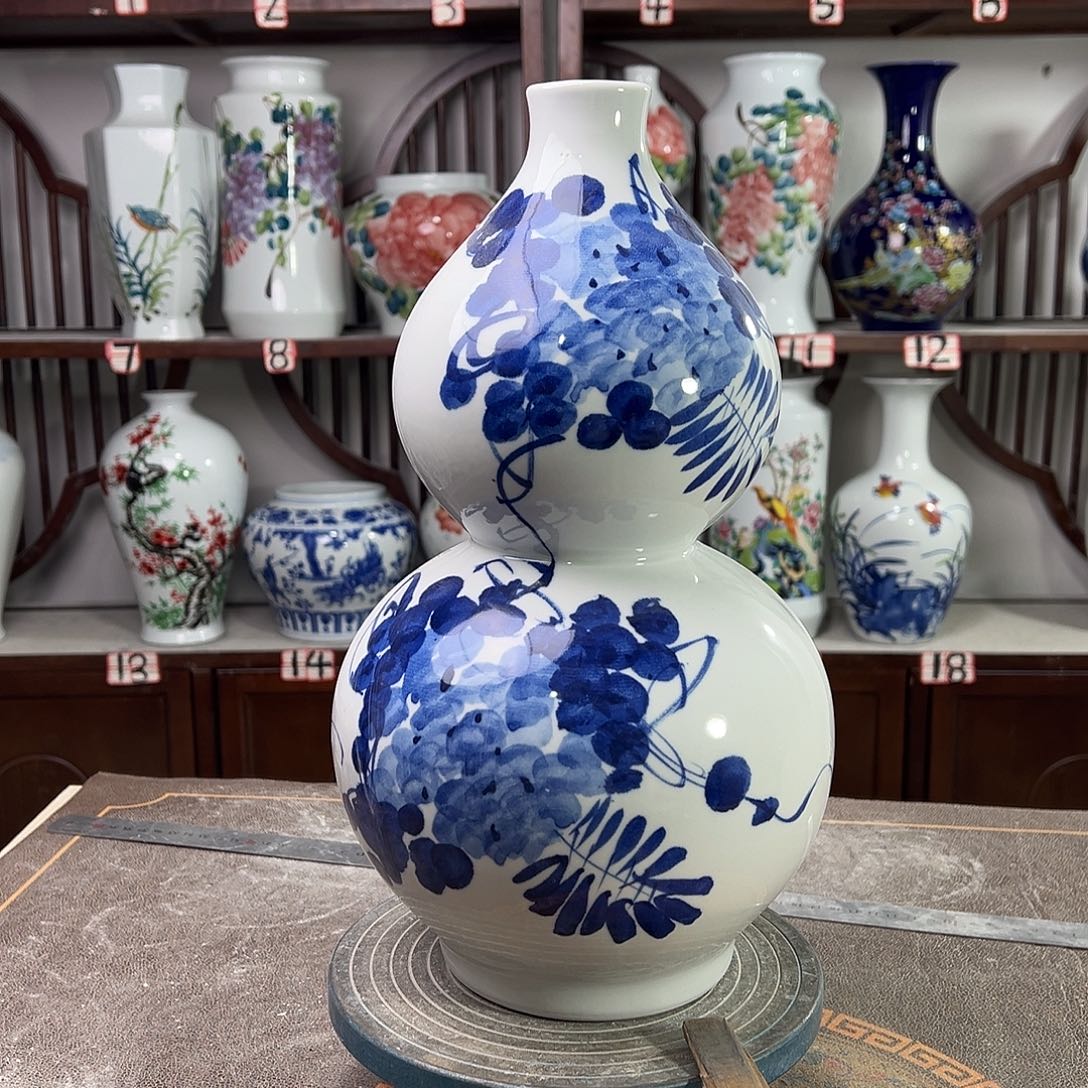 陶摆件景德镇陶瓷葫青紫