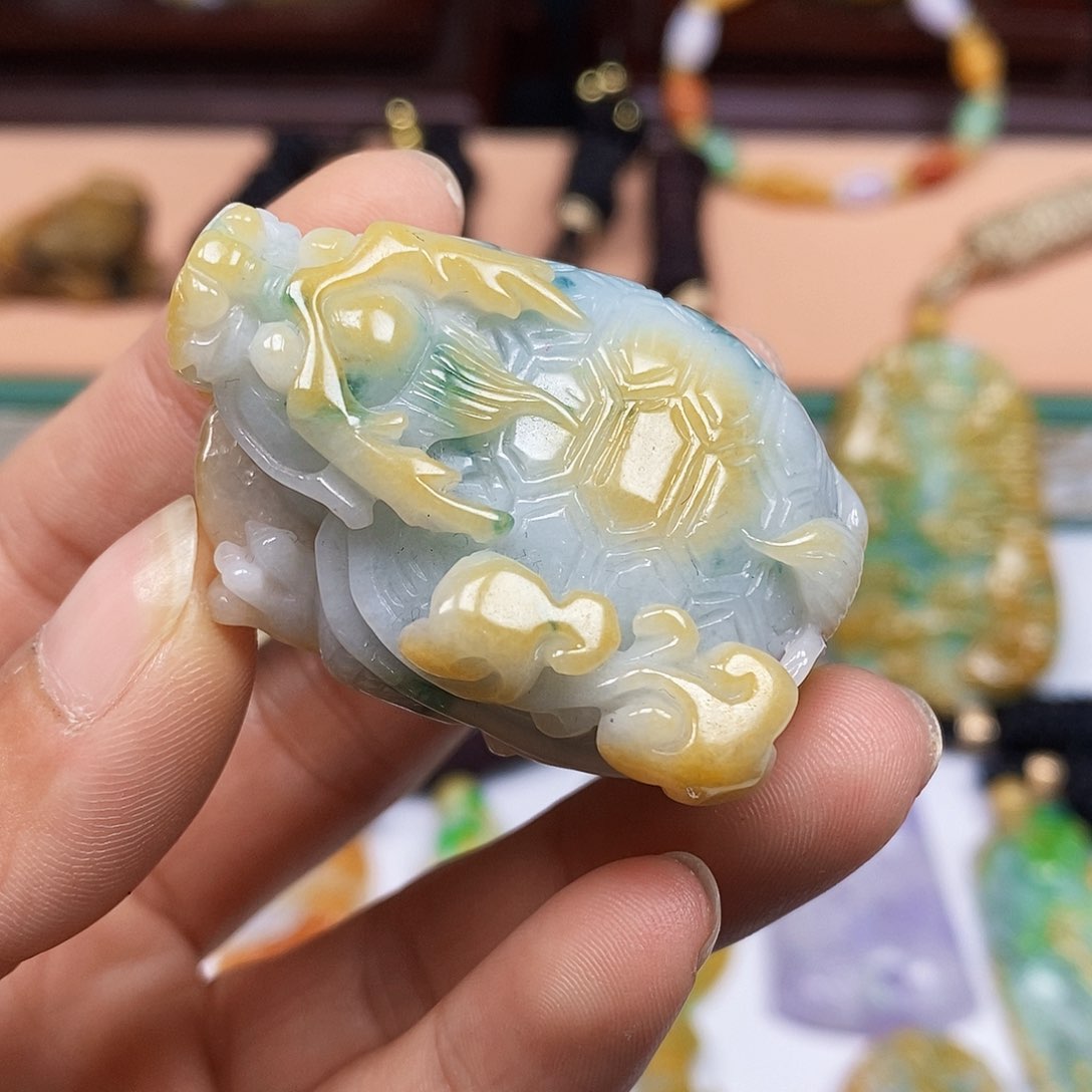 颈饰未镶嵌翡翠翡翠A货一物一证