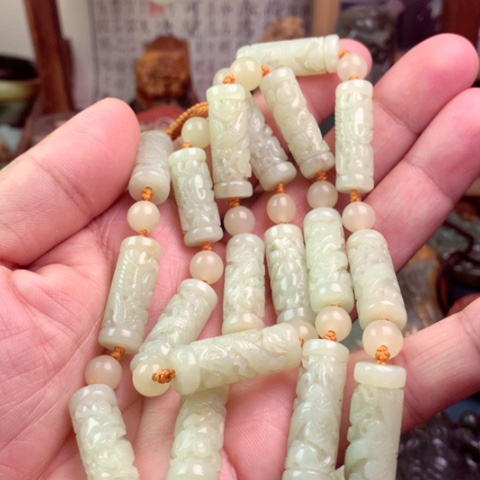 和田玉颈饰未镶嵌