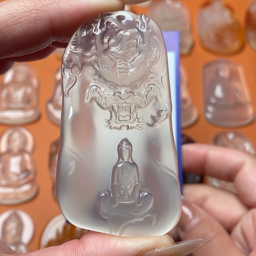 【闪购商品】玛瑙/玉髓颈饰未镶嵌龙悟道