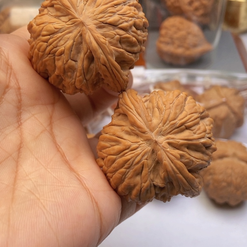 【闪购商品】文玩核桃把件X*43球磨全品