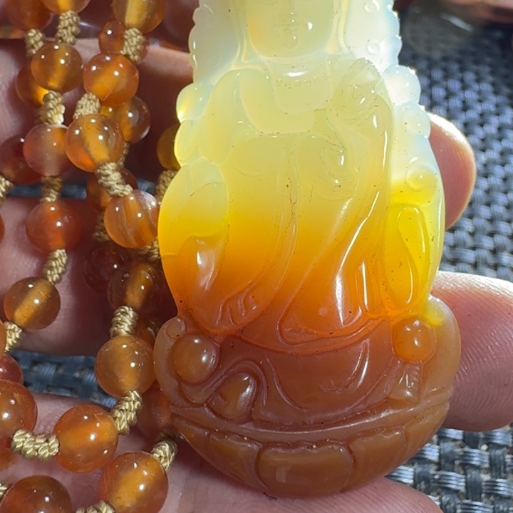 阿***明玛瑙/玉髓未镶嵌颈饰