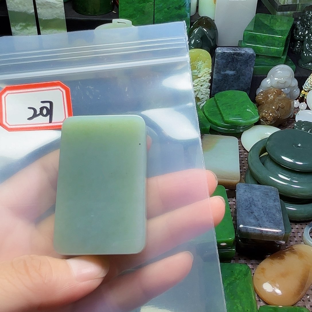 和田玉未镶嵌珠宝半成品利***?