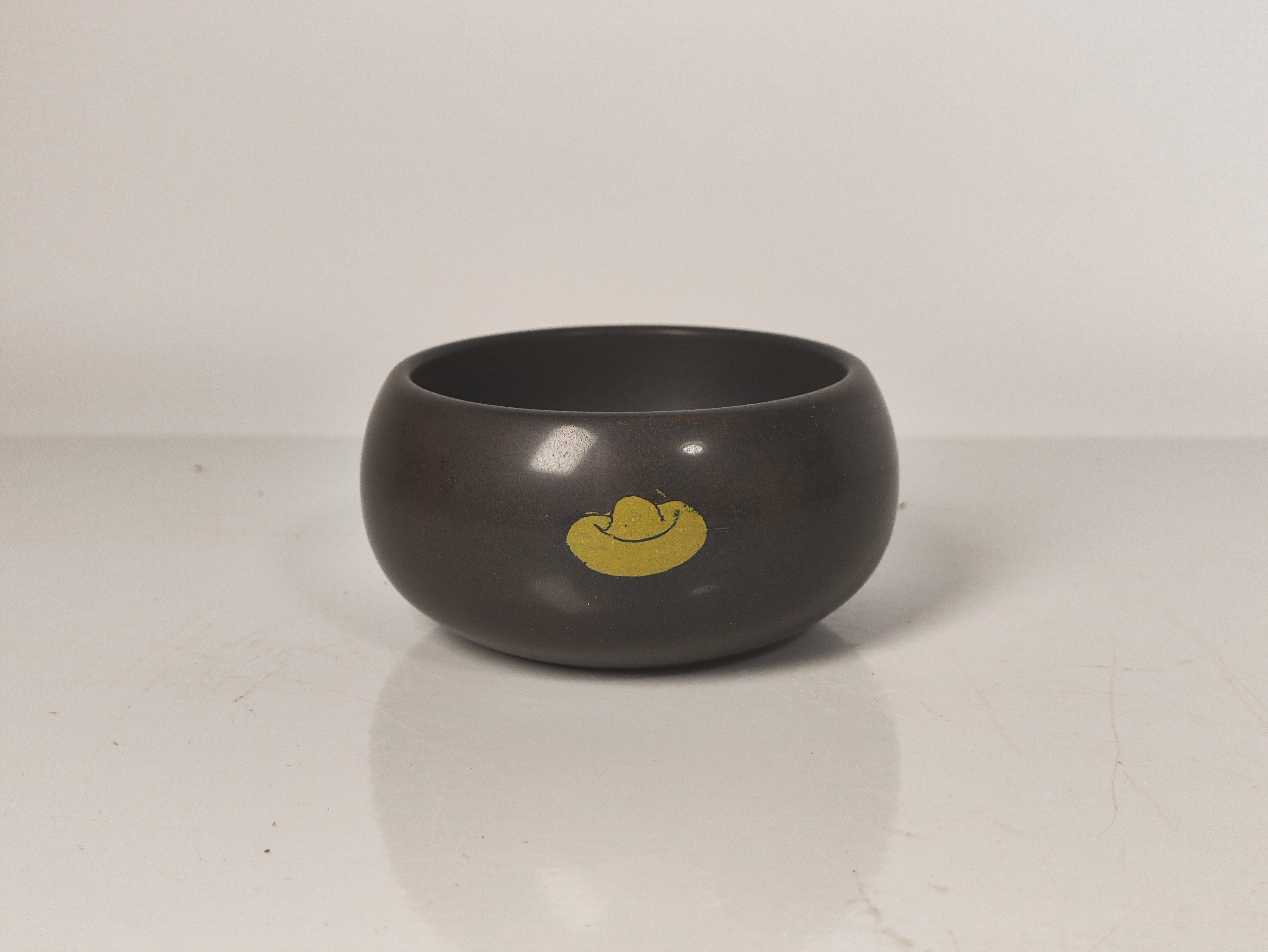 建水紫陶刻填亮光杯子45cc（微瑕）