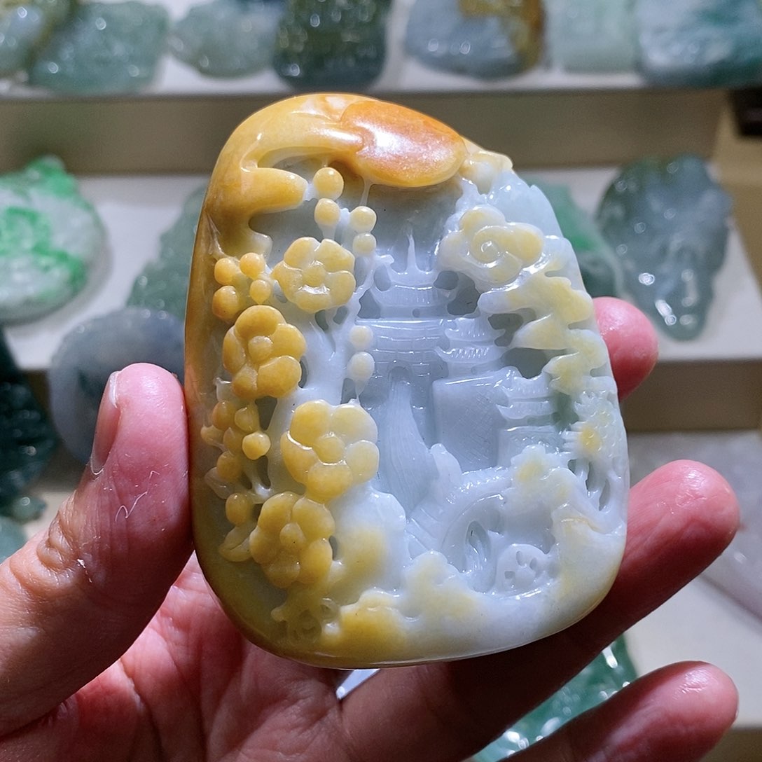 【闪购商品】翡翠颈饰未镶嵌山水