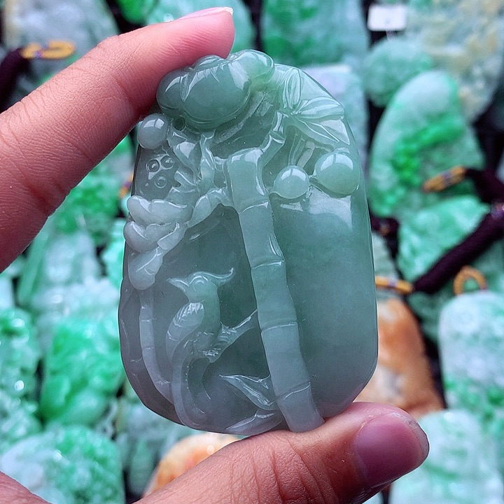 翡翠吊坠(不含链)未镶嵌