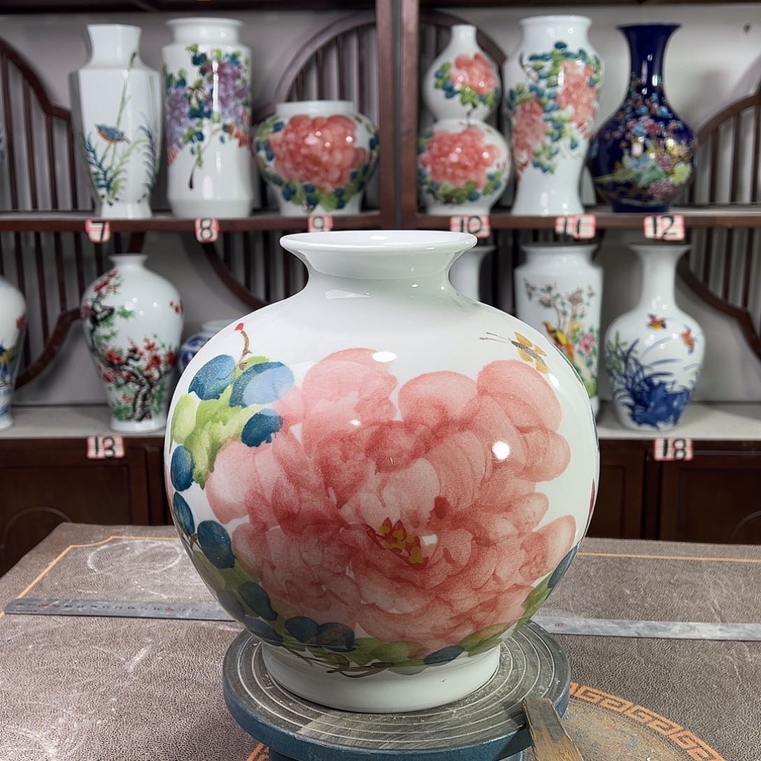 陶摆件景德镇陶瓷石红牡花