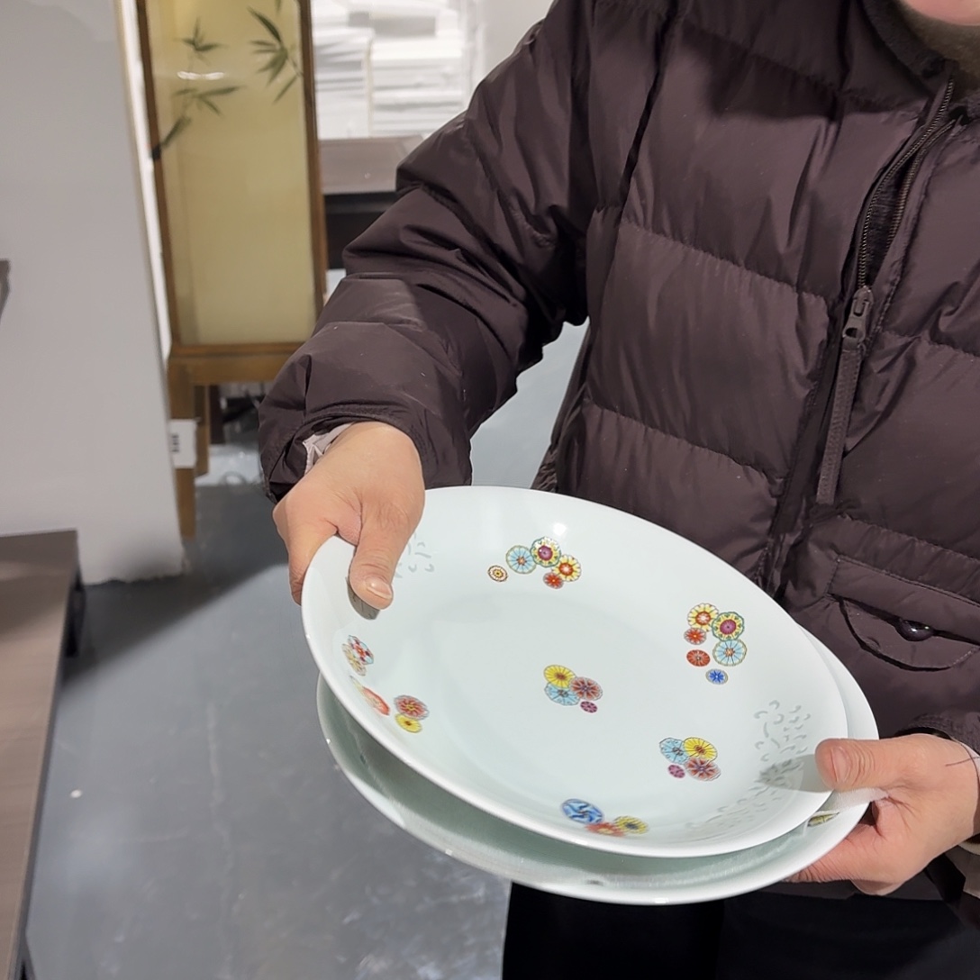 景德镇陶瓷十英寸菜盘二个